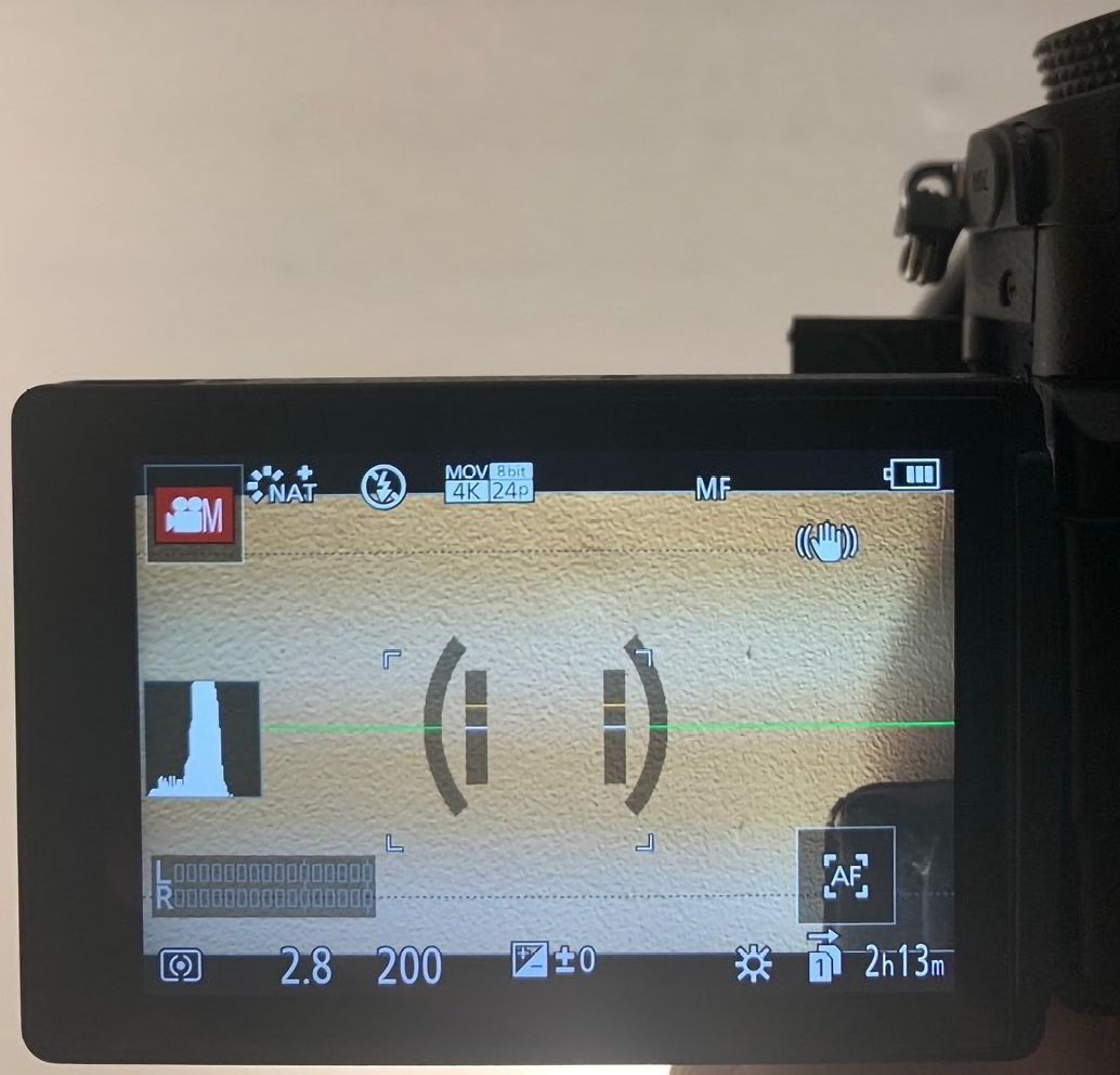 Figure 2.4: This blank wall shows extreme banding when a 1/200 shutter speed is used